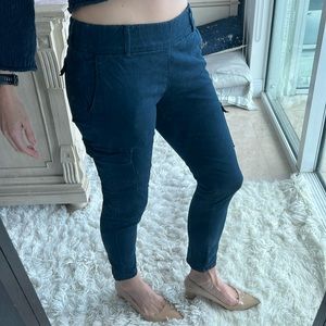 Fred by Fred Segel size 28 navy blue skinny cargo pants with elastic waist